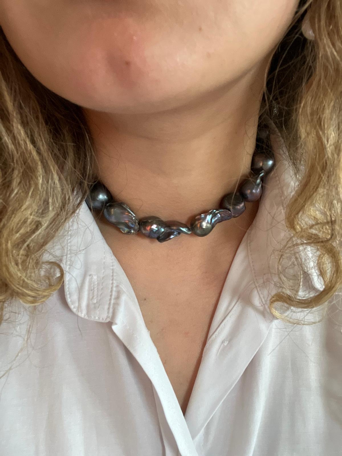 ST13 Black Barok Kolye