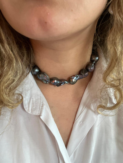 ST13 Black Barok Kolye